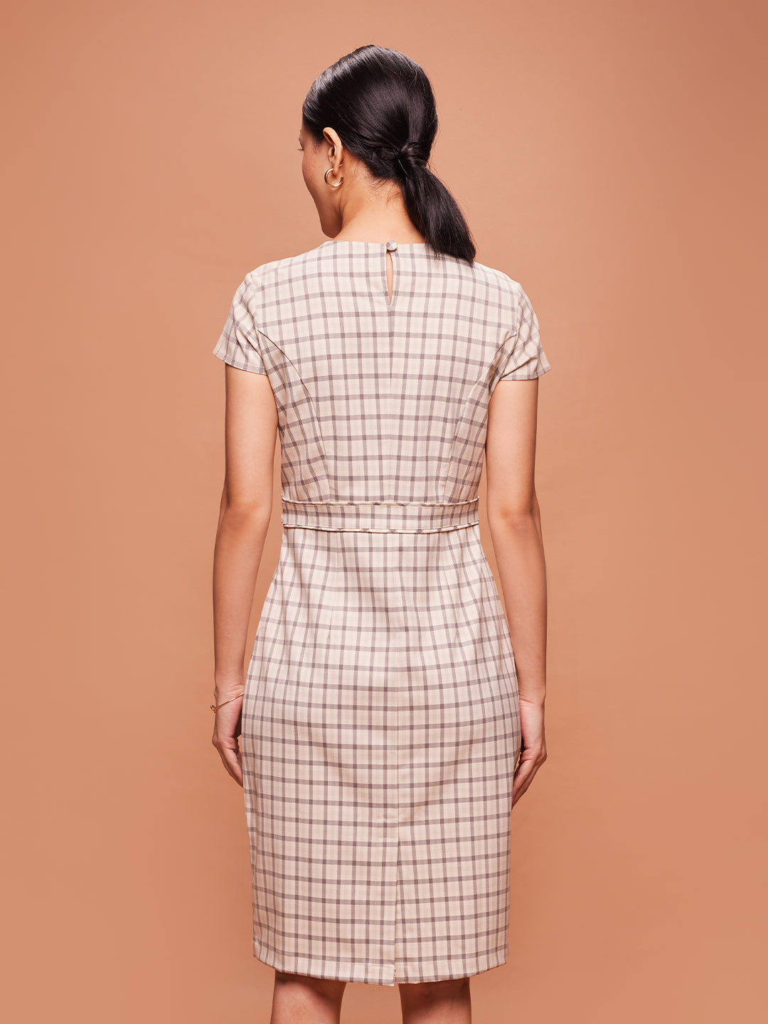 Bombay High Women's Chequered Beige Fitted Dress
